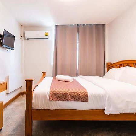 Go Inn Khaosan Road Банкок Екстериор снимка